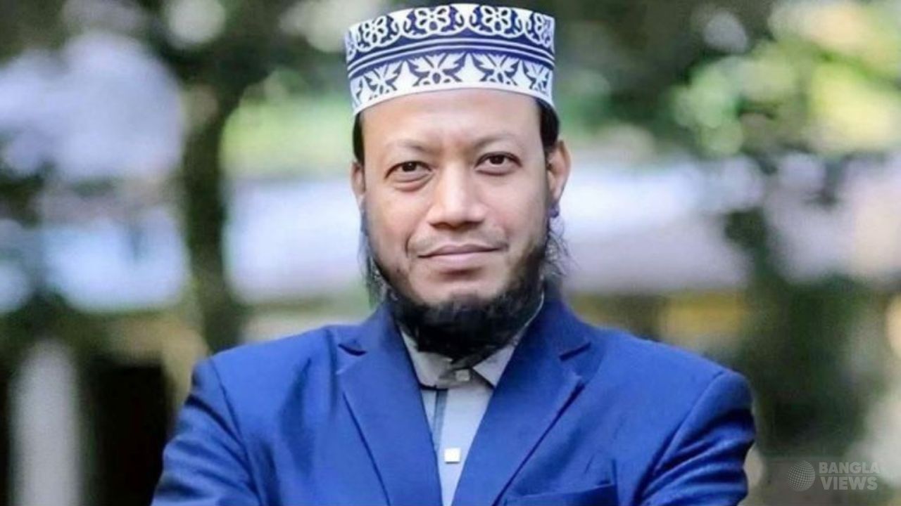 প্রশাসনের অনুমতি না পেয়ে আমির হামজার মাহফিল স্থগিত