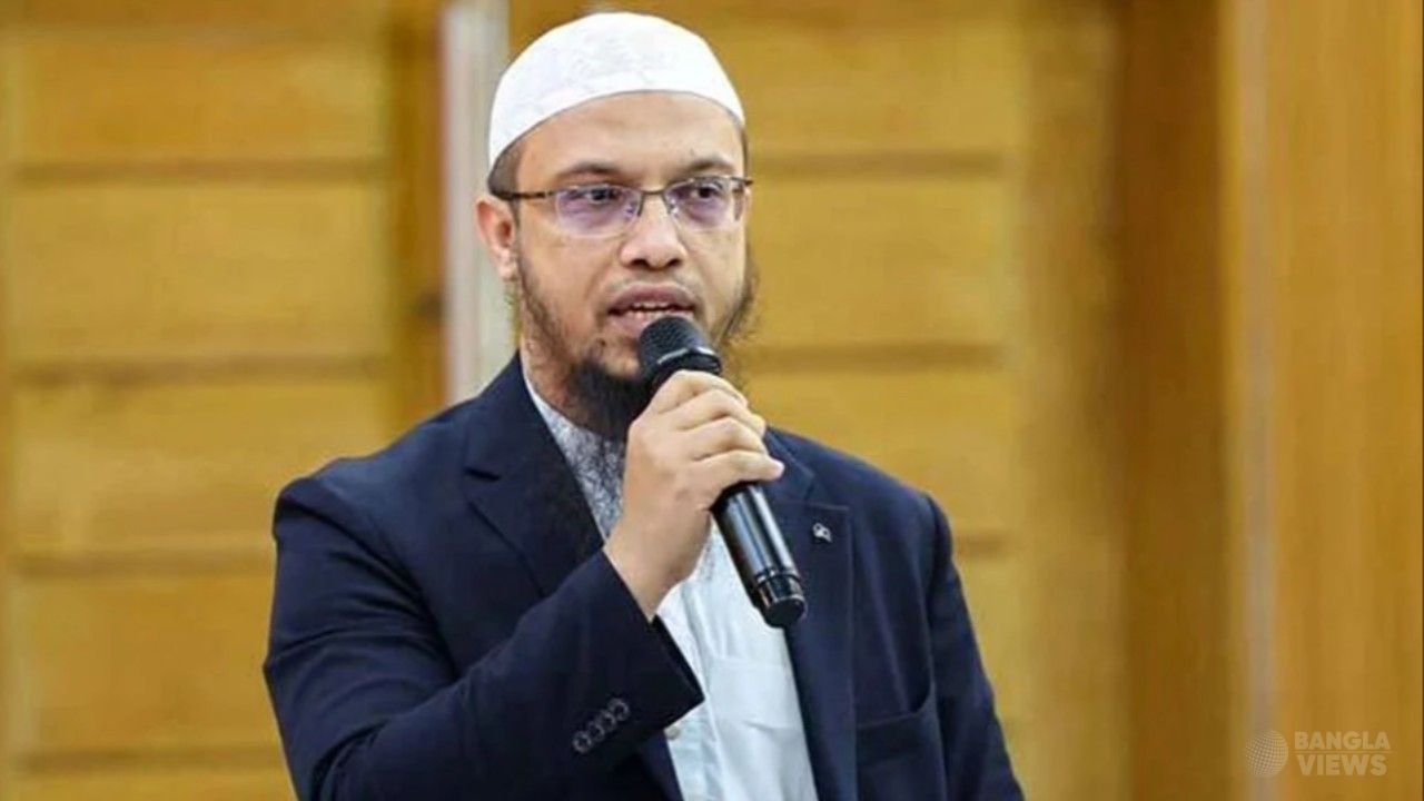 মুসলিমদের পূজায় যাওয়া যাবে কি? যা বললেন আহমাদুল্লাহ