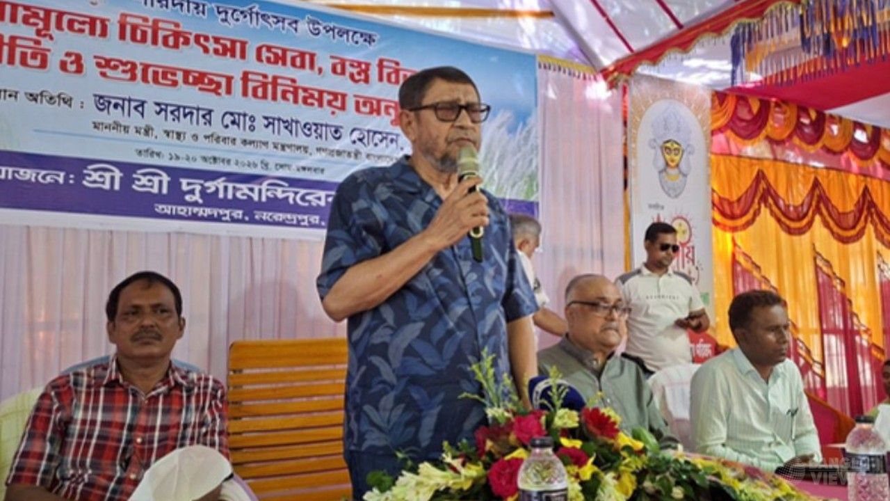 ‘ধর্মীয় পরিচয়ের ভিত্তিতে কাউকে আলাদা করে দেখার সুযোগ নেই’: স্বাস্থ্যমন্ত্রী