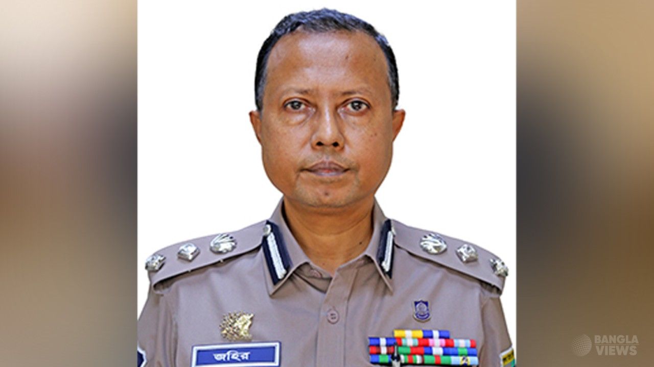 বসুন্ধরায় ডিআইজির ভাড়া দেওয়া বাড়িতে ডিবির অভিযান, আটক ৮৪