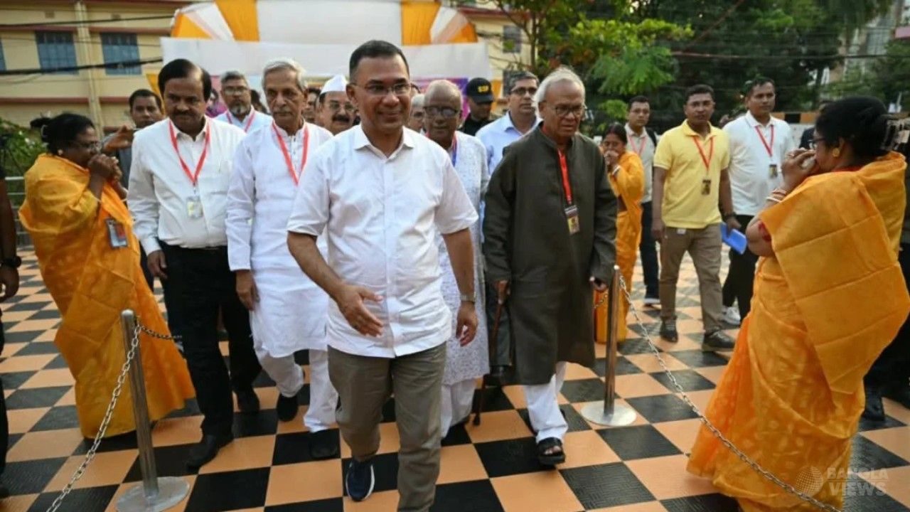 রাজশাহীর ধর্মসভা মন্দিরে প্রধানমন্ত্রীর দুর্গাপূজার শুভেচ্ছা বিনিময়