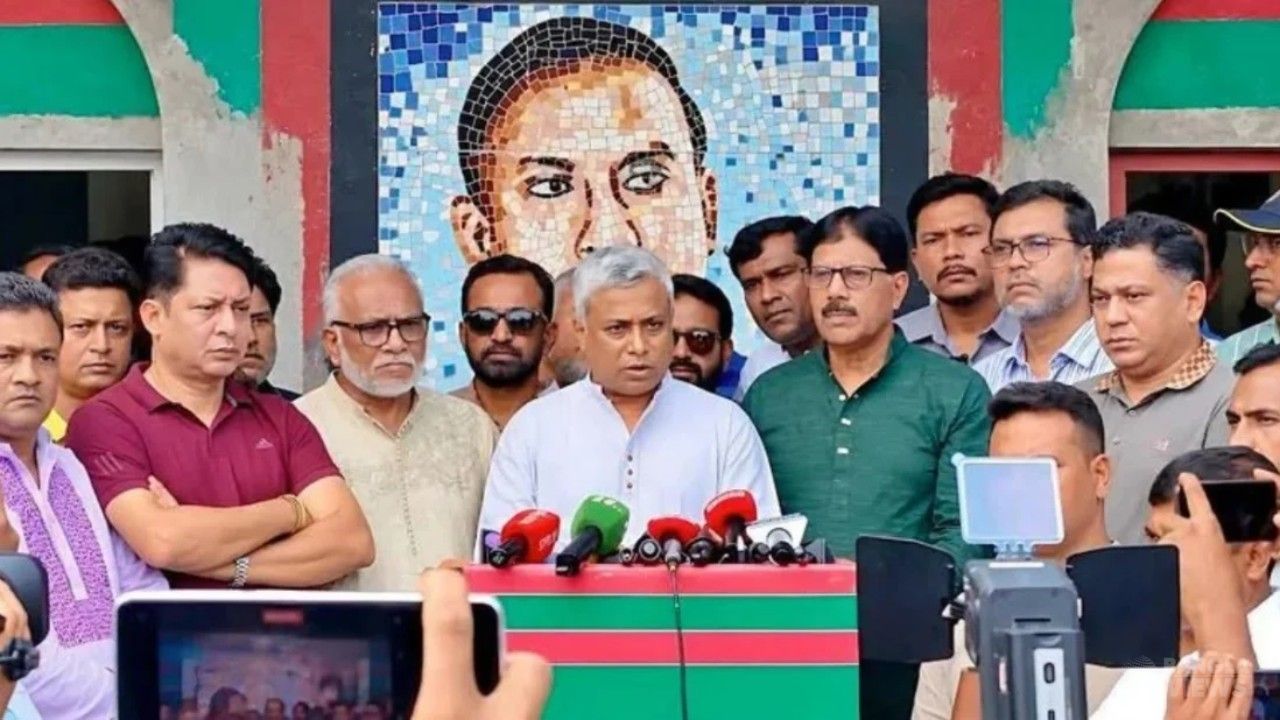 গ্রীষ্মের আগেই ৩-৪ হাজার মেগাওয়াট সৌরবিদ্যুৎ উৎপাদনের আশা প্রতিমন্ত্রীর