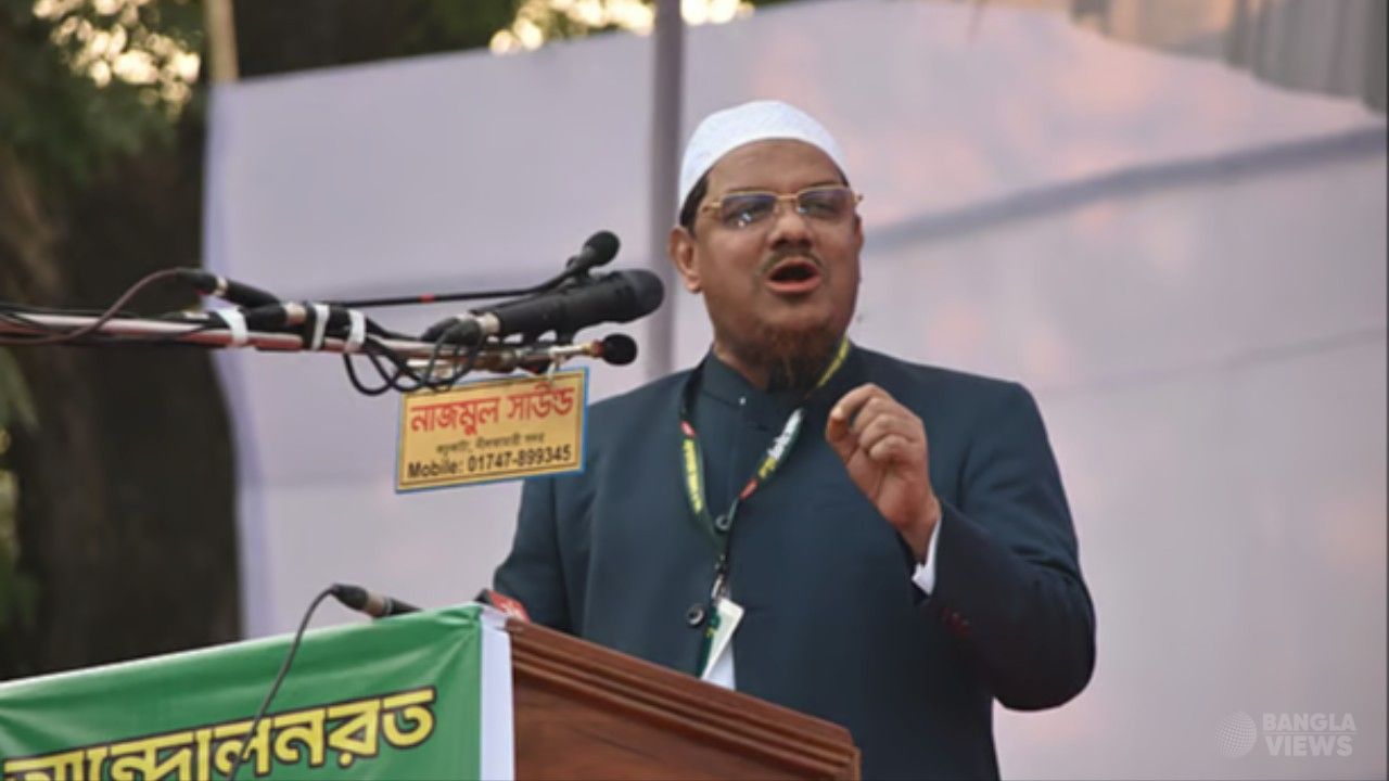 প্রথমবারের মতো ১৪ দিনের দাওয়াতি সফরে যুক্তরাষ্ট্রে চরমোনাই পীর