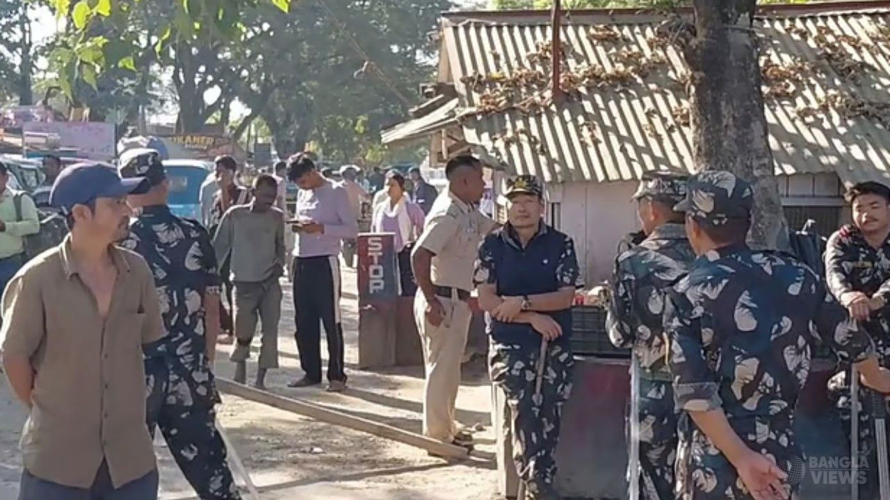 চীন সীমান্তবর্তী অরুণাচল প্রদেশে বাঁধ নির্মাণের বিরুদ্ধে বিক্ষোভ, পুলিশের সঙ্গে সংঘর্ষ