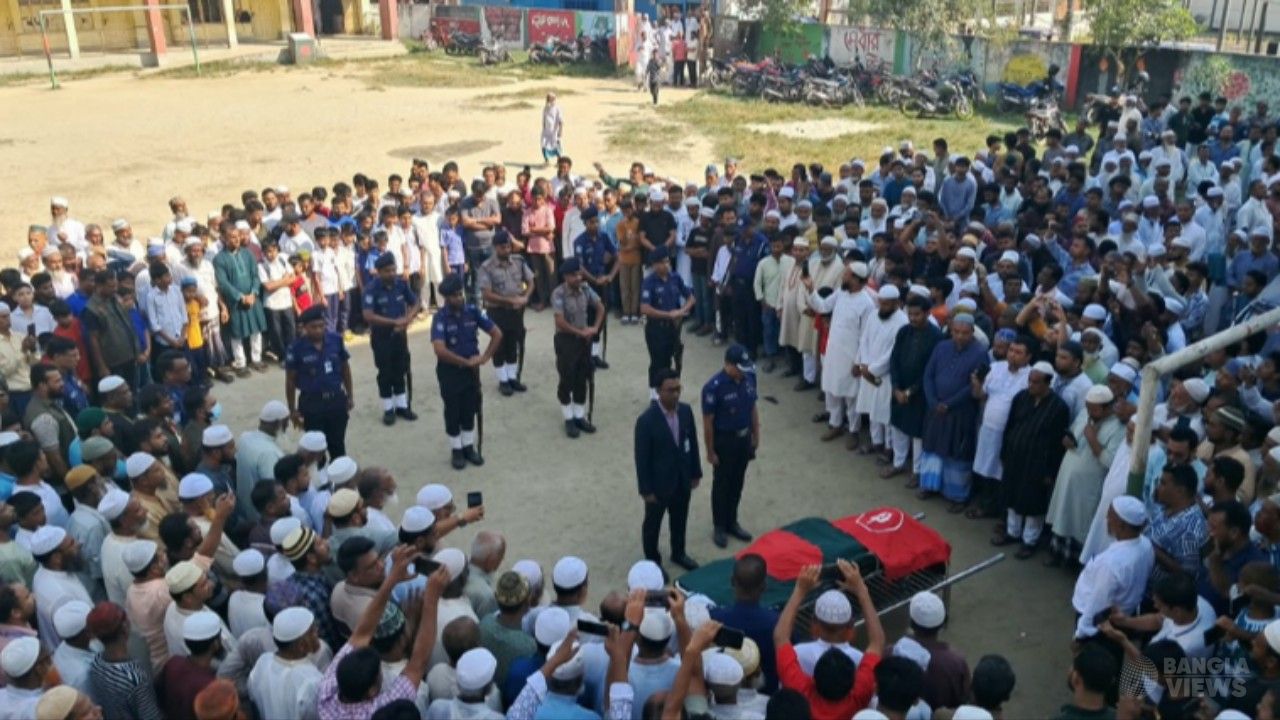 রাষ্ট্রীয় মর্যাদায় সাবেক এমপি সাংবাদিক শফিকুর রহমানের দাফন সম্পন্ন