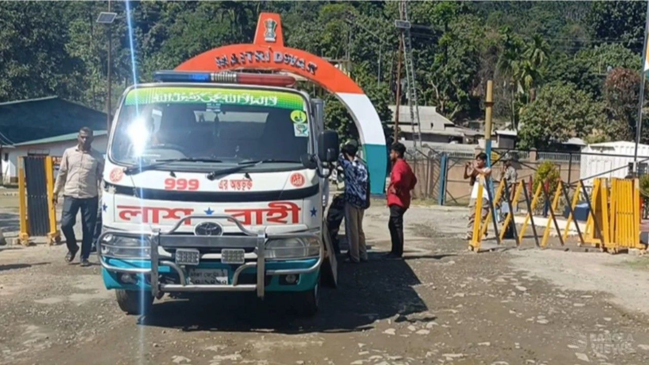 ঢাকায় জরুরি অবতরণের পর মারা যাওয়া মরদেহ নারীর মরদেহ হস্তান্তর