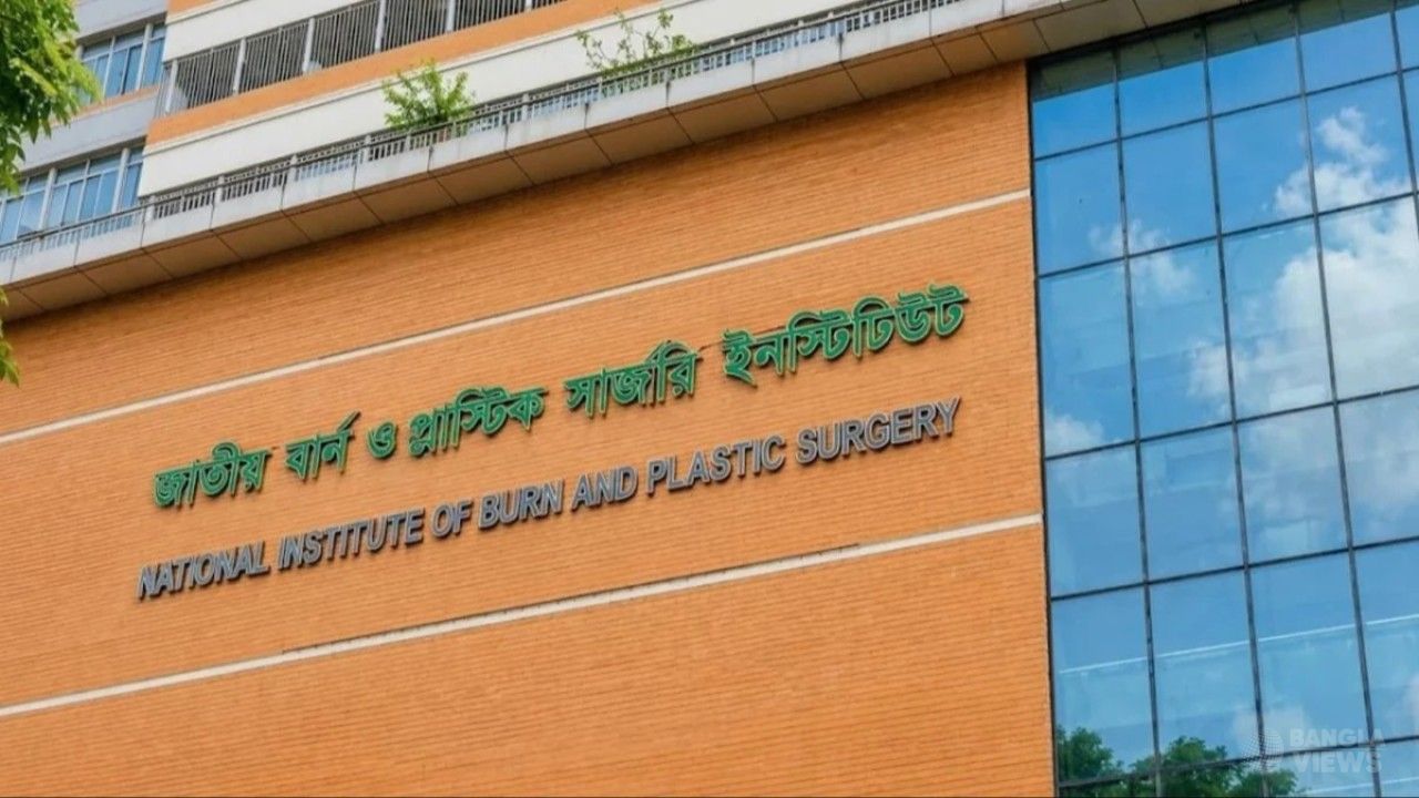 কাশিমপুরে গ্যাস লিকেজ থেকে অগ্নিকাণ্ড: একই পরিবারের ৫ জন দগ্ধ