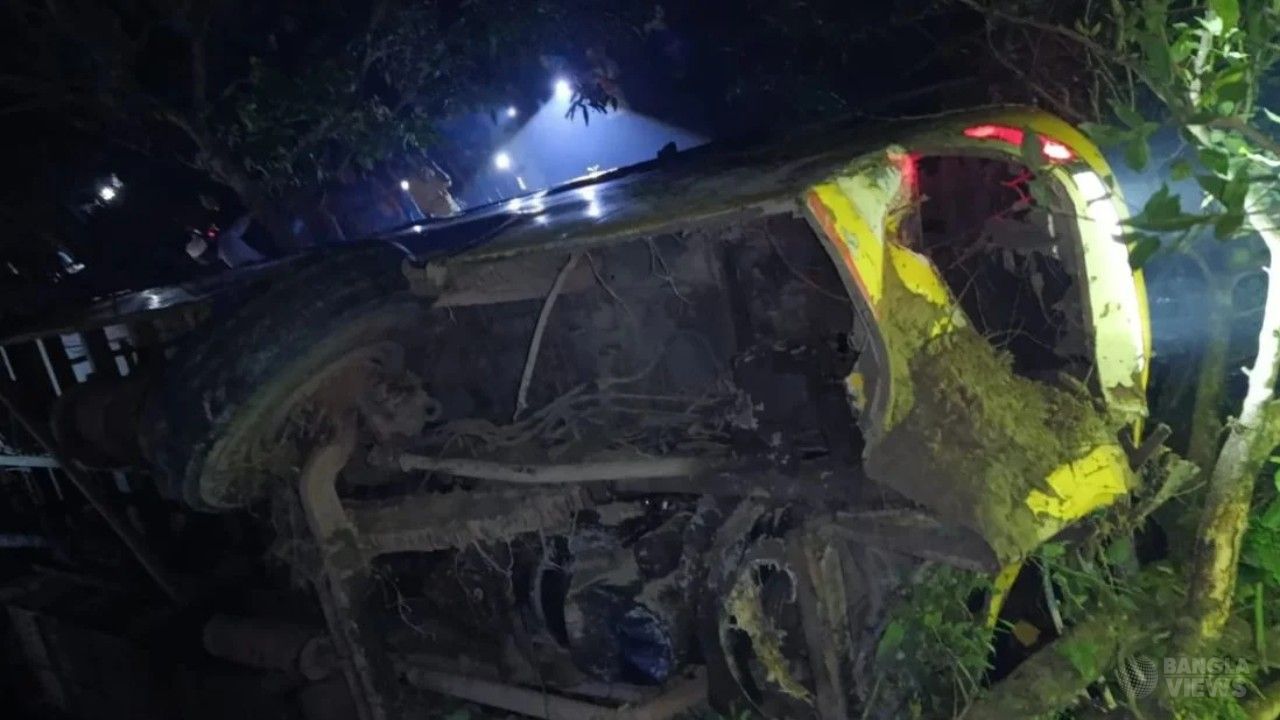 জামায়াতের নেতাকর্মীবাহী বাস খাদে পড়ে মর্মান্তিক দুর্ঘটনা, ঘটনাস্থলে ১ জনের মৃত্যু